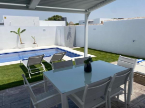 Estupenda Villa con piscina